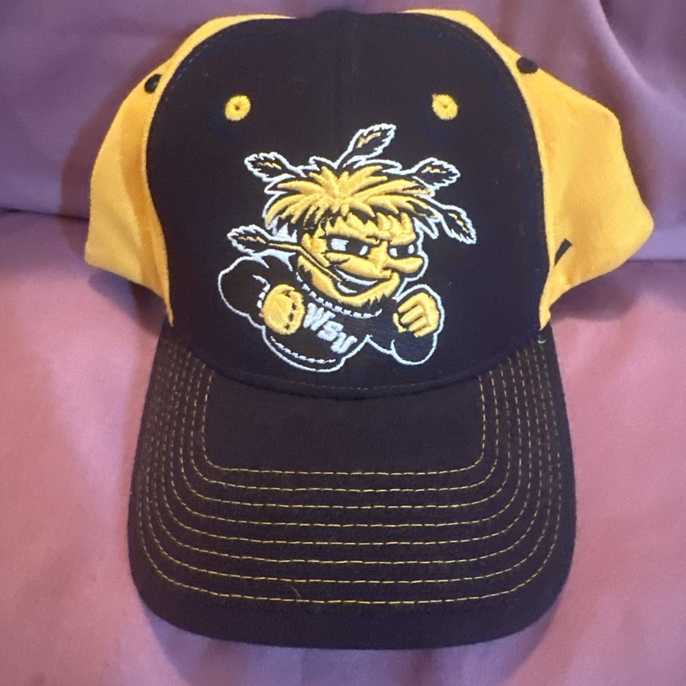 Wichita State Shockers Fitted Cap Zephyr WSU The Z Hat Size XL Yellow /Black